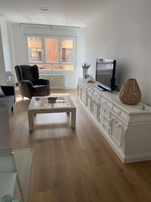 Leonmisol Apartment ภายนอก รูปภาพ